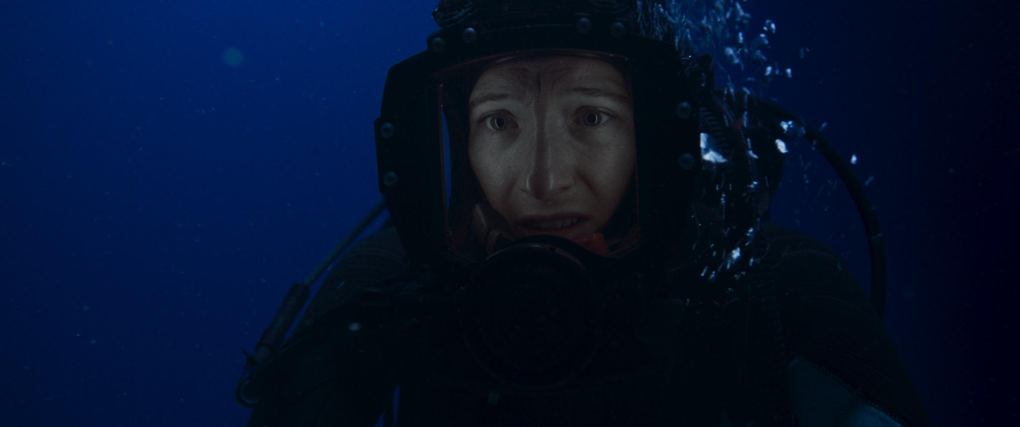 فیلم The Dive 2023 | شیرجه